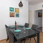 2 Bedroom Cozy In Vikendica