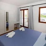 2 Bedroom Cozy In Opuzen (Dubrovnik-Neretva)