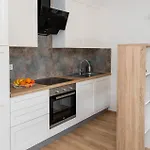 2 Bedroom Cozy In *