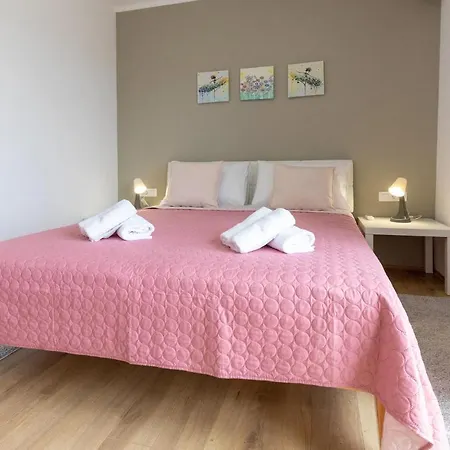 2 Bedroom Beautiful In Hébergement de vacances Opuzen (Dubrovnik-Neretva)